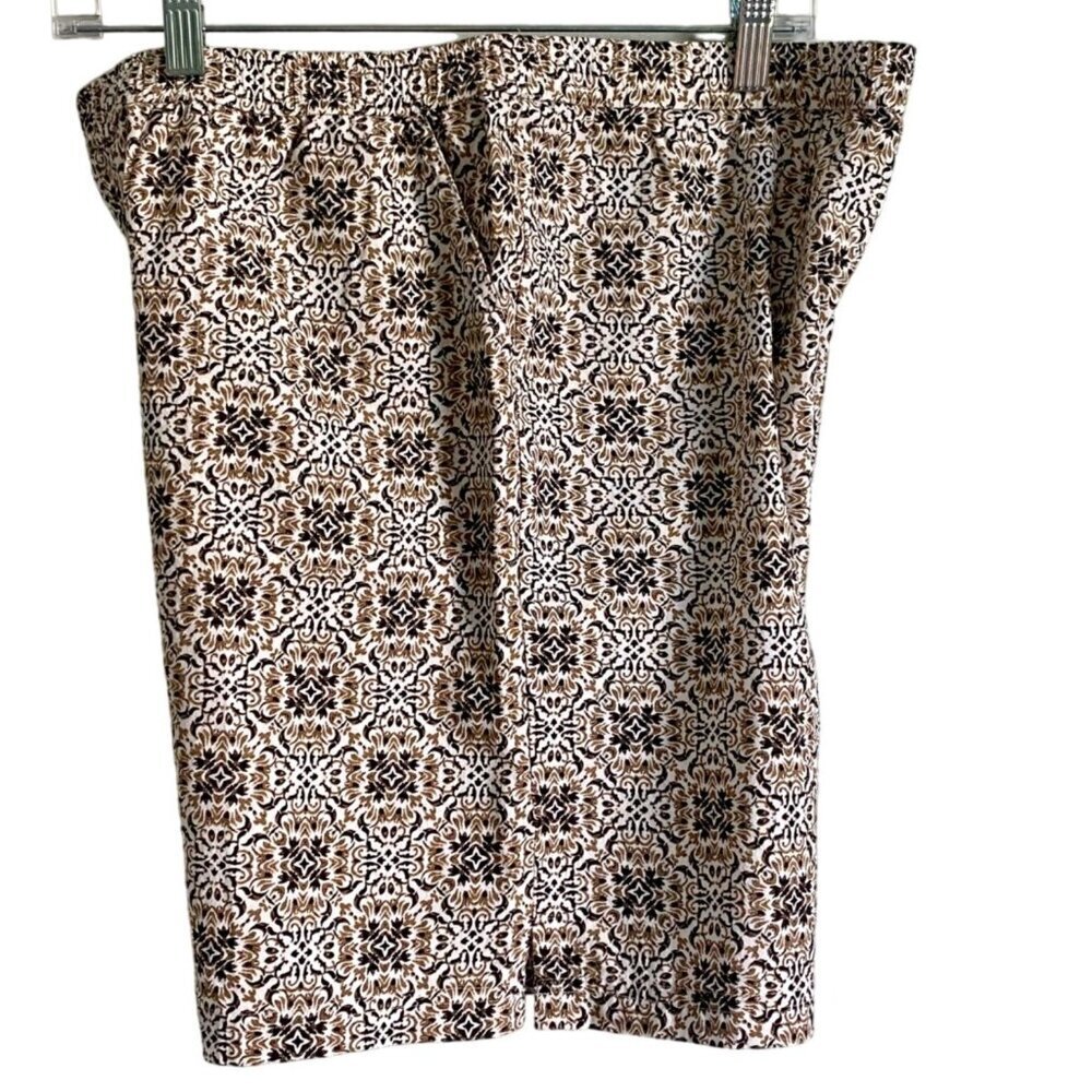 Coral Bay Pull On Shorts Elastic Waistband Front Pockets Women's Medium